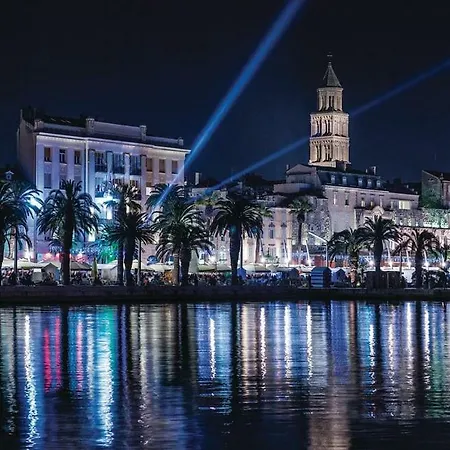 Jacuzzi And Grill * ספליט