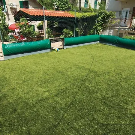 Jacuzzi And Grill Apartament *